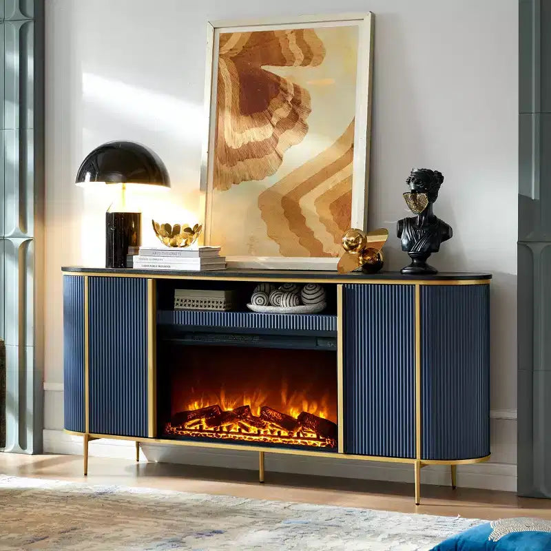 Meuble TV de 70 pouces avec cheminée, plateau en faux marbre et panneaux cannelés, console multimédia moderne pour téléviseurs jusqu'à 80 pouces