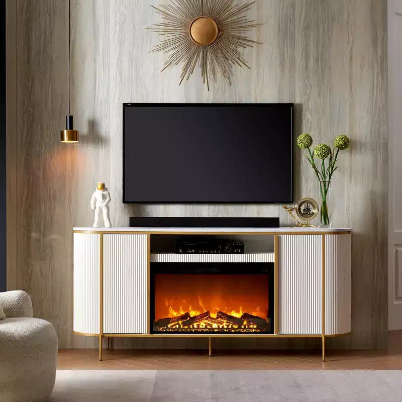 Meuble TV de 70 pouces avec cheminée, plateau en faux marbre et panneaux cannelés, console multimédia moderne pour téléviseurs jusqu'à 80 pouces