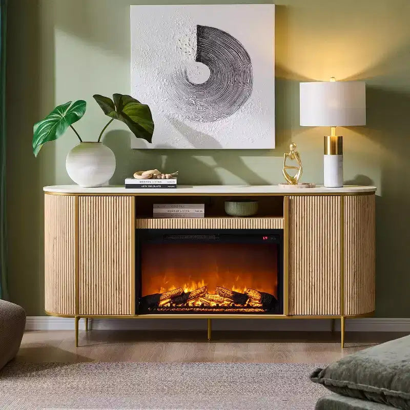 Meuble TV de 70 pouces avec cheminée, plateau en faux marbre et panneaux cannelés, console multimédia moderne pour téléviseurs jusqu'à 80 pouces