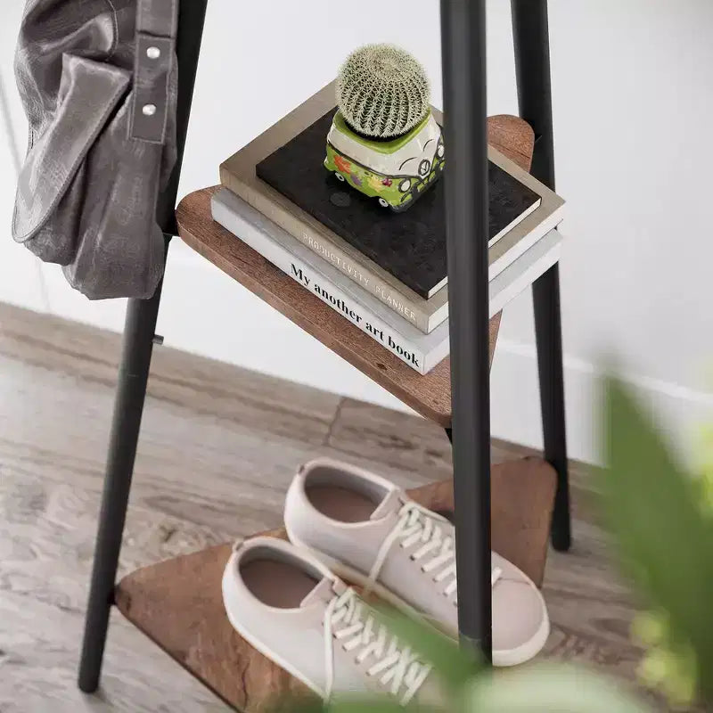 VASAGLE Portemanteau sur pied, Porte-manteau, Arbre d'entrée avec 2 étagères, pour vêtements, chapeaux, sacs, style industriel