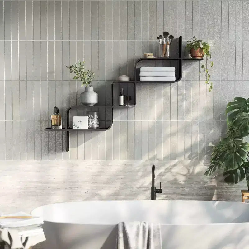 Umbra Montage Shelf