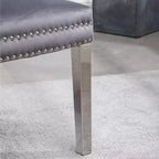 Fauteuil en velours capitonné contemporain Montura de Roundhill Furniture avec clous décoratifs, gris, lot de 2
