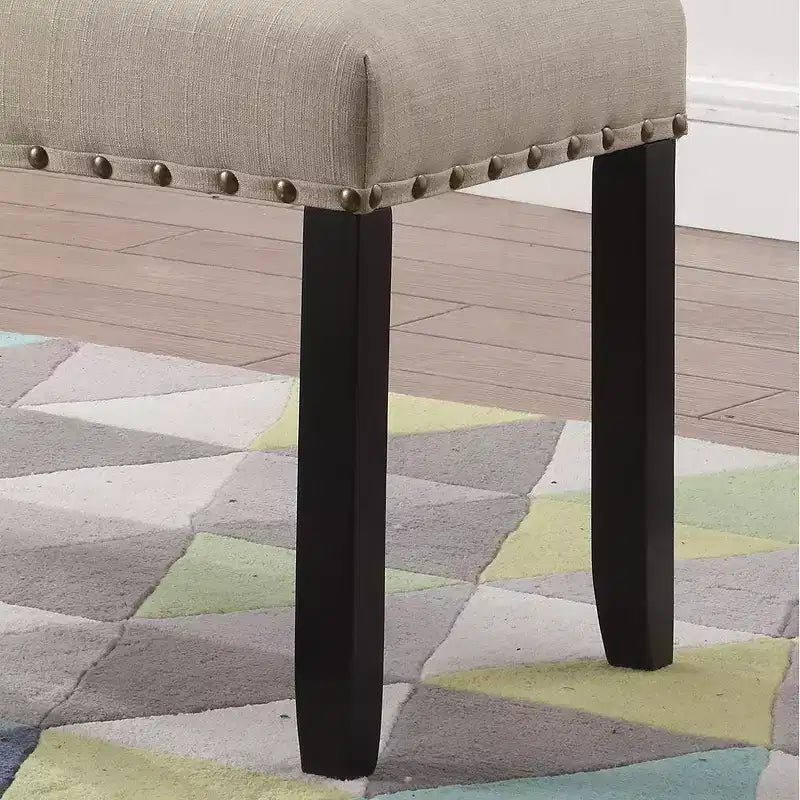 Banquette de salle à manger en tissu Biony de Roundhill Furniture avec garniture cloutée, couleur sable